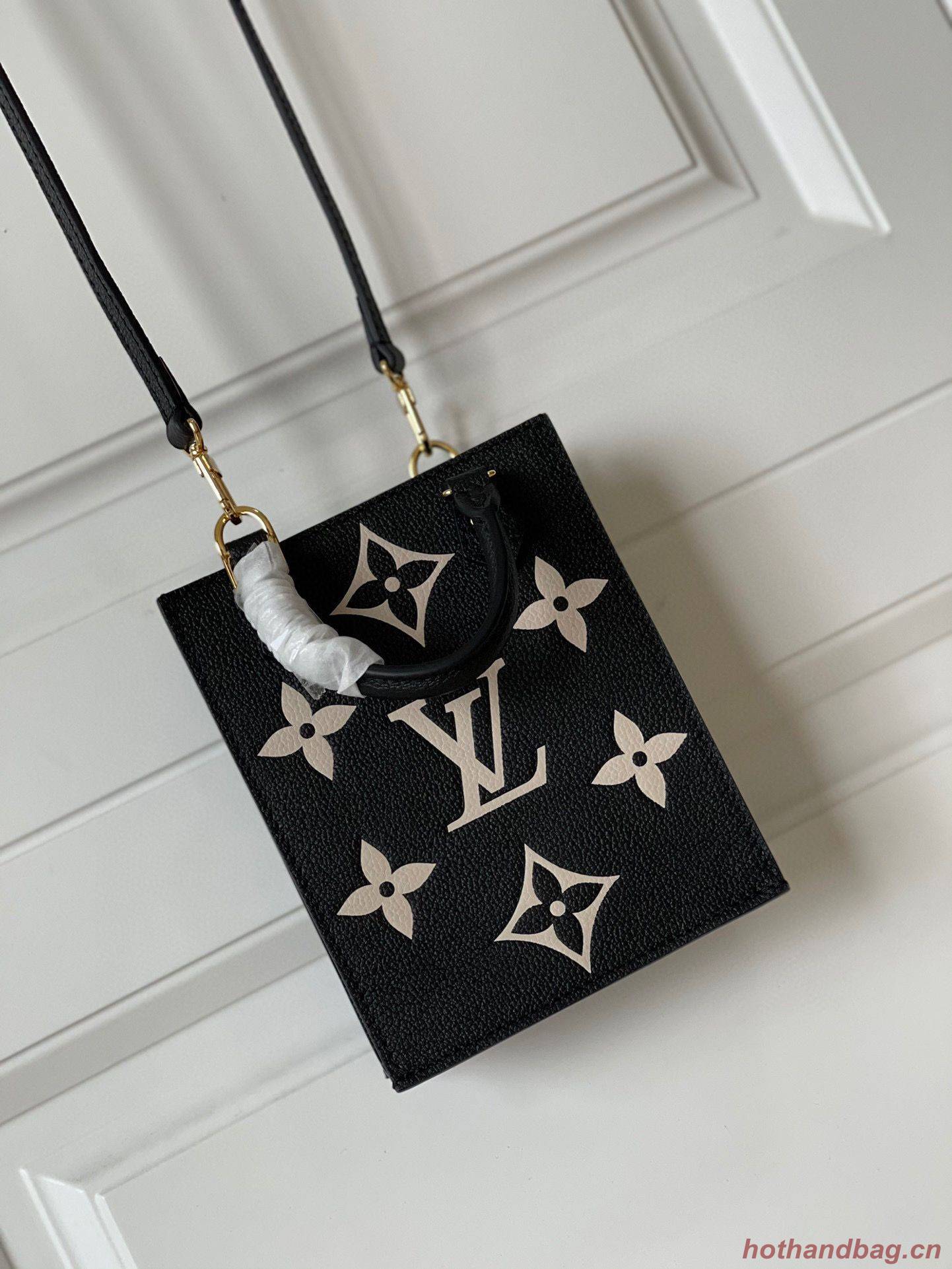 Louis vuitton SINCE 1854 PETIT SAC PLAT M80449 Black Louis vuitton SINCE 1854 PETIT SAC PLAT M80449 Black