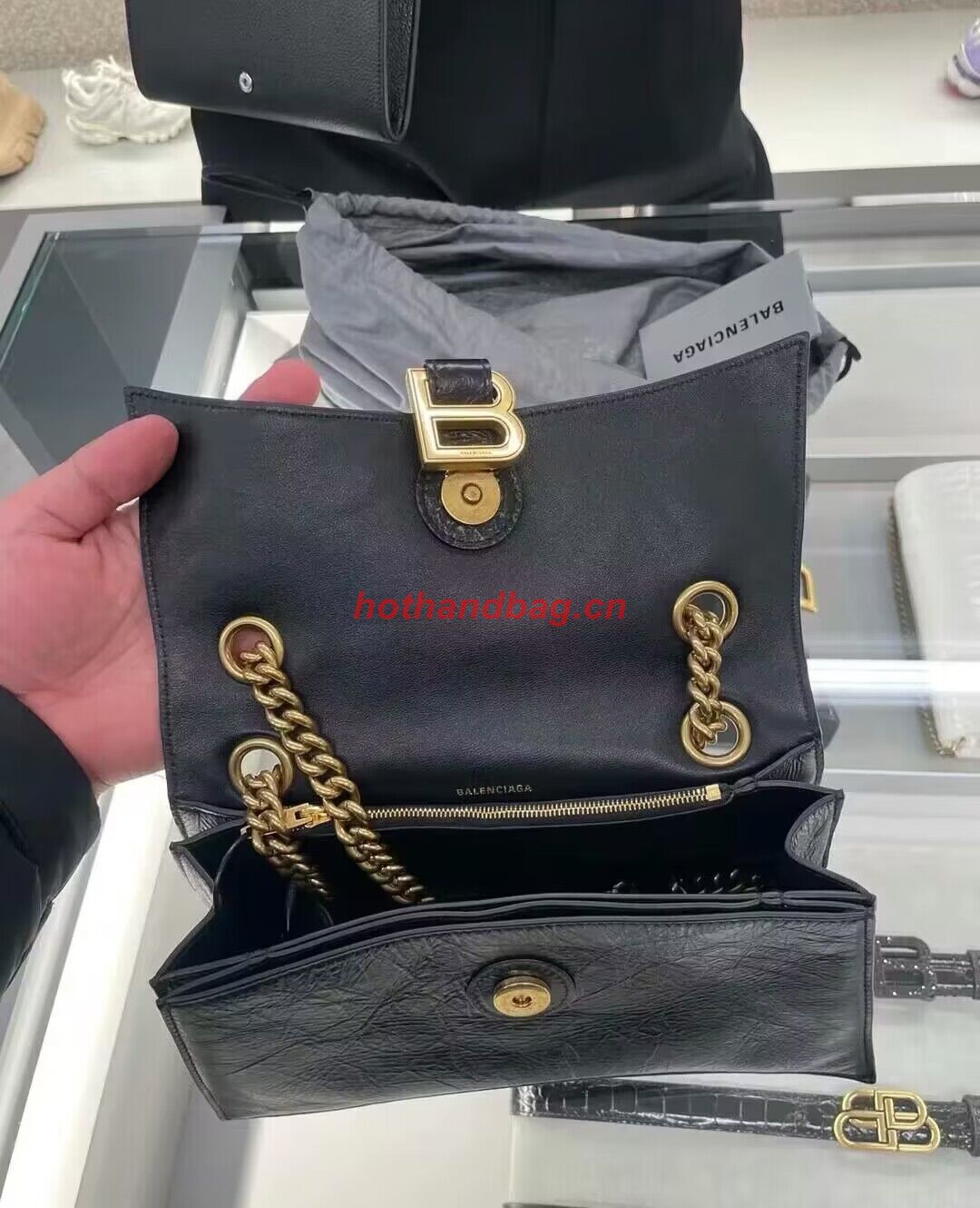 Balenciaga HOURGLASS With Chain Wrinkle 493075 Black Balenciaga HOURGLASS With Chain Wrinkle 493075 Black
