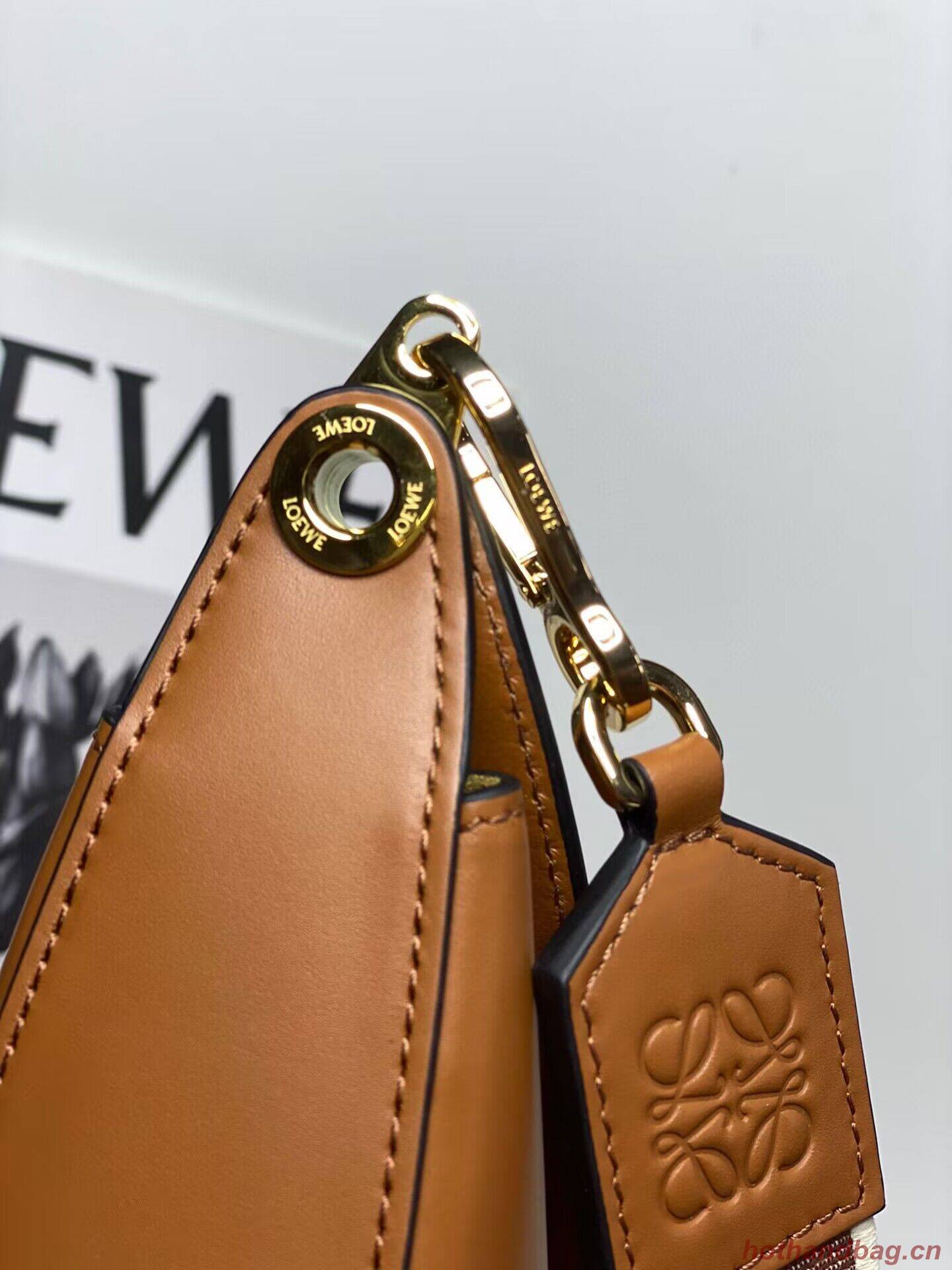 Loewe Original Leather Shoulder Handbag 3073 Brown Loewe Original Leather Shoulder Handbag 3073 Brown