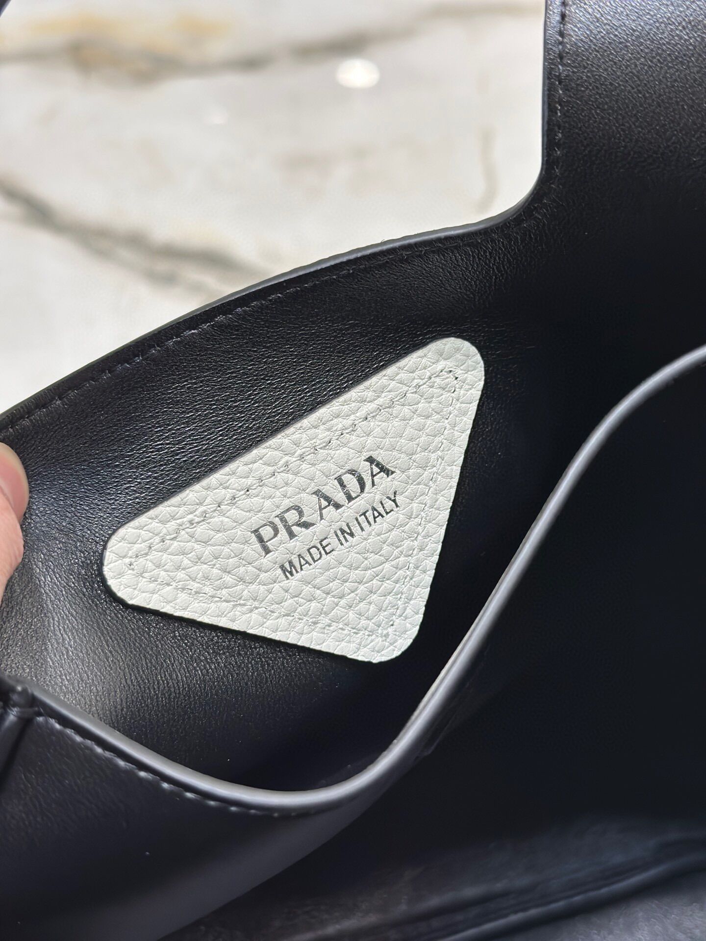 Prada Original Calfskin Bag Tote 1BG335 White&Black Prada Original Calfskin Bag Tote 1BG335 White&Black