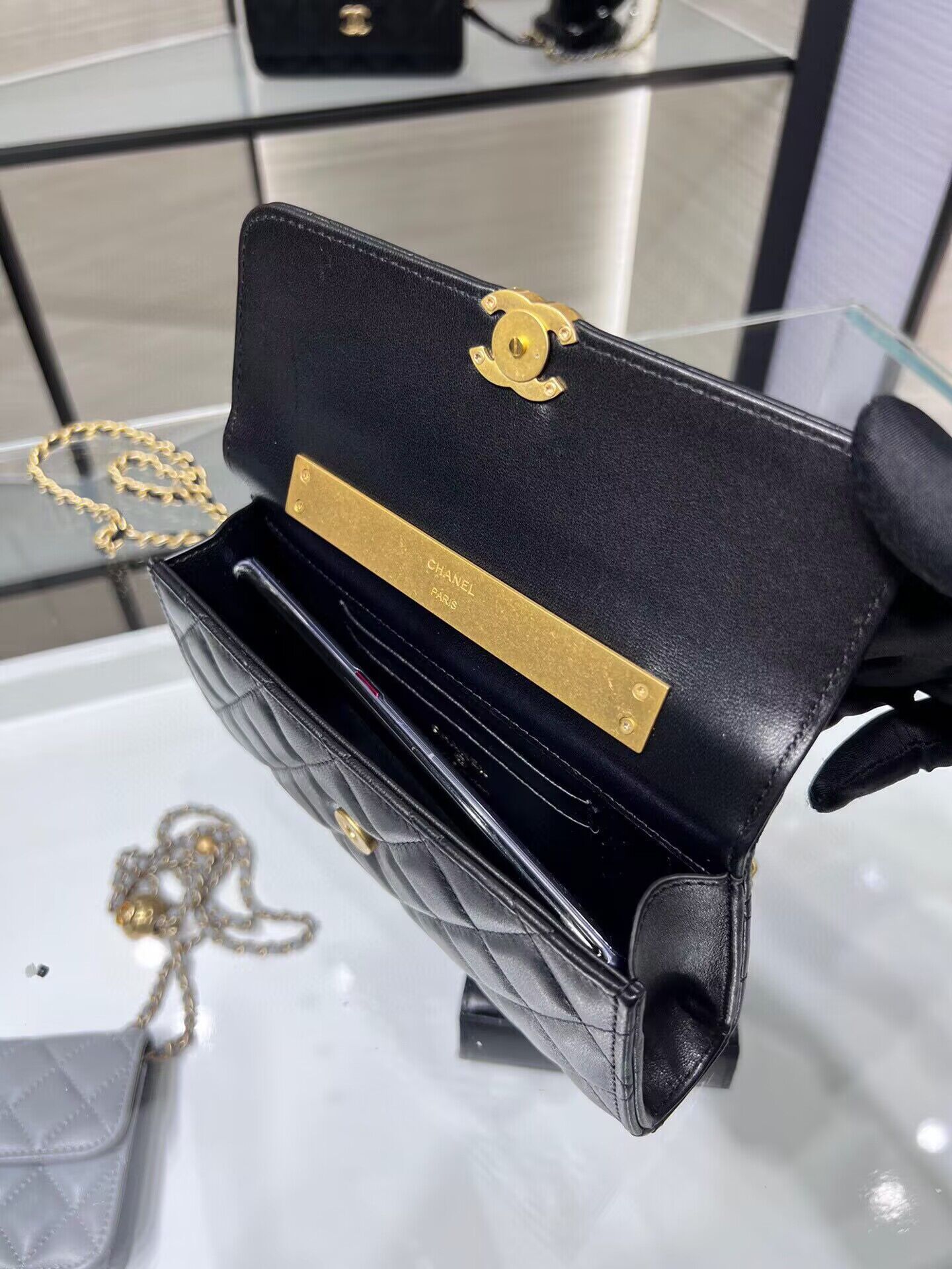 CHANEL 22B Kelly Top Handle Bag AP2946Y Black CHANEL 22B Kelly Top Handle Bag AP2946Y Black