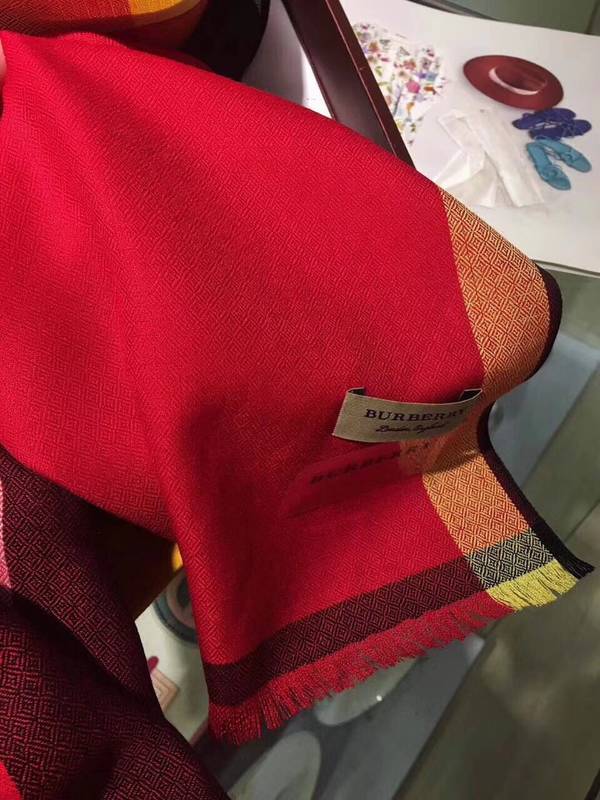 Burberry Scarf BBC00188 Burberry Scarf BBC00188