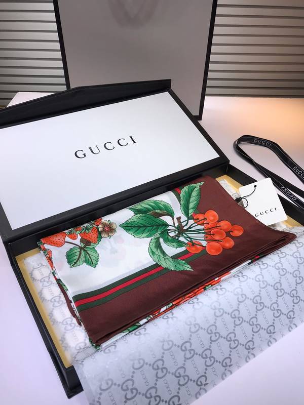 Gucci Scarf GUC00373 Gucci Scarf GUC00373