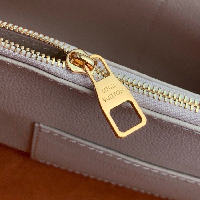 Louis Vuitton Capucines MM Souple M12929 Walnut