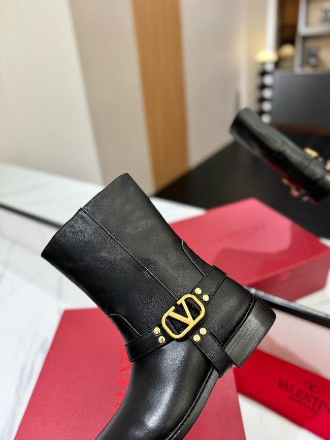 Valentino Ankle boots Calfskin 45076-3