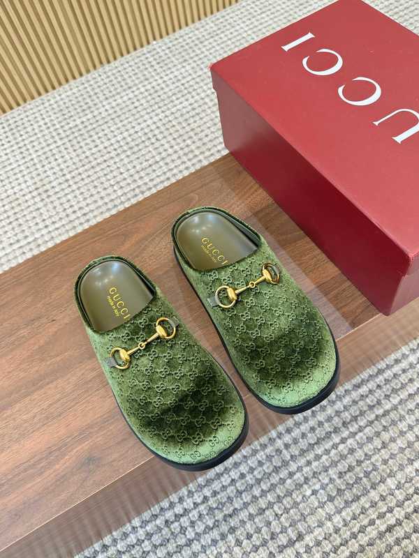 Gucci Shoes GUS00883 Heel 2CM