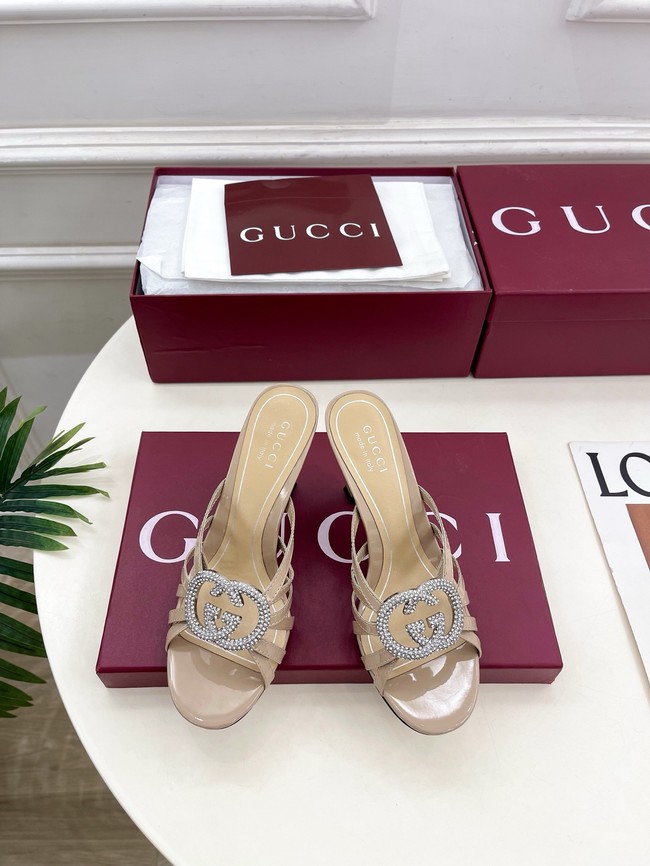 Gucci Womens slide sandal with crystal Interlocking G 852663-5