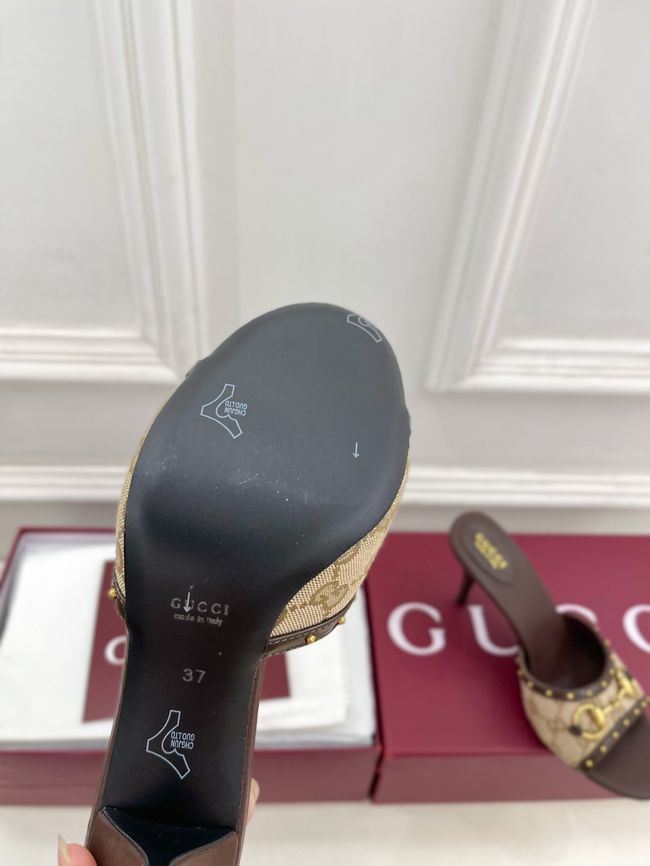 Gucci Womens slide sandal with Horsebit 853671-1