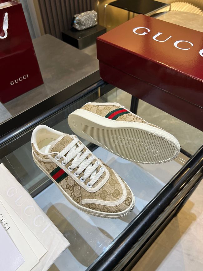 Gucci sneaker with Web 757943-2