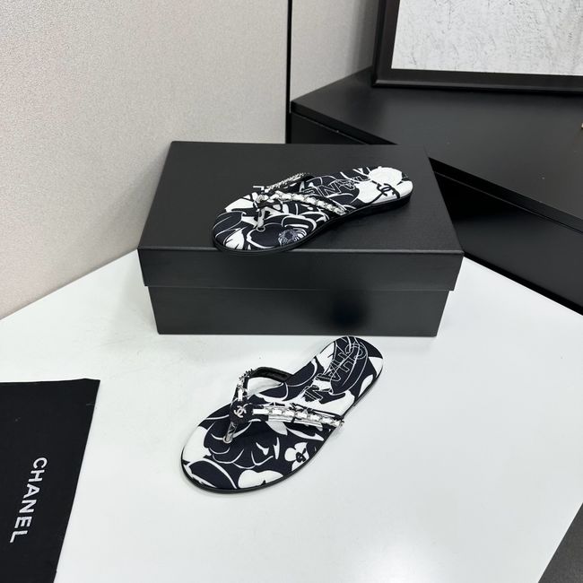 Chanel Thongs 64143-3