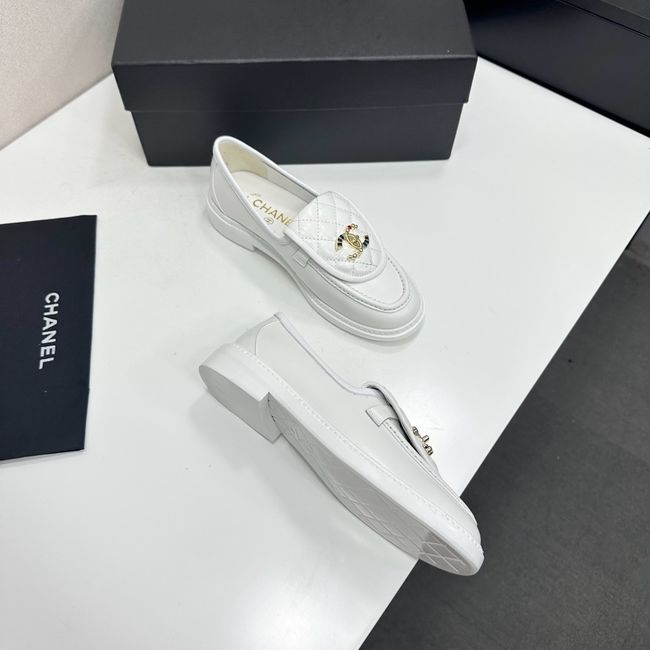 Chanel Moccasins 64159-4