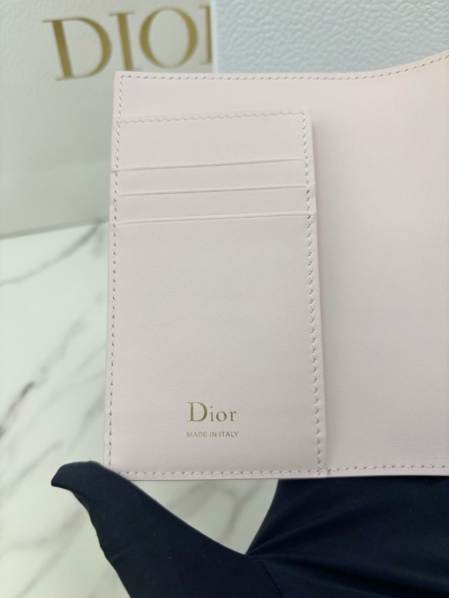 Dior Salon Passport Cover S3817O pink