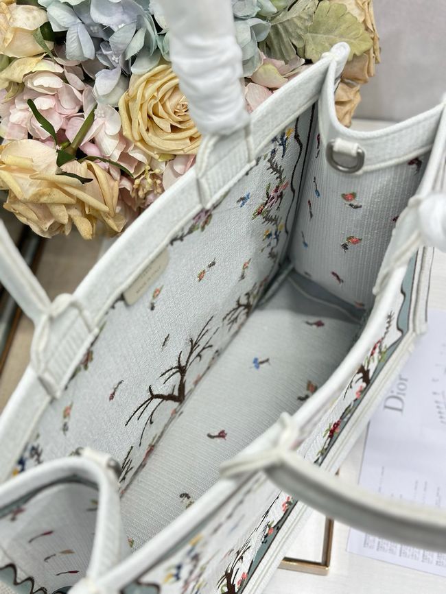 Medium Dior Book Tote with Strap Oblique Embroidery M1354PE-9