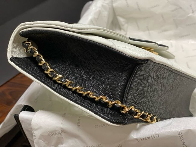 Chanel  Flap Bag AS6554 white