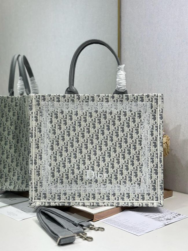 Large Dior Book Tote Cannage Embroidery M1349OEQ-2