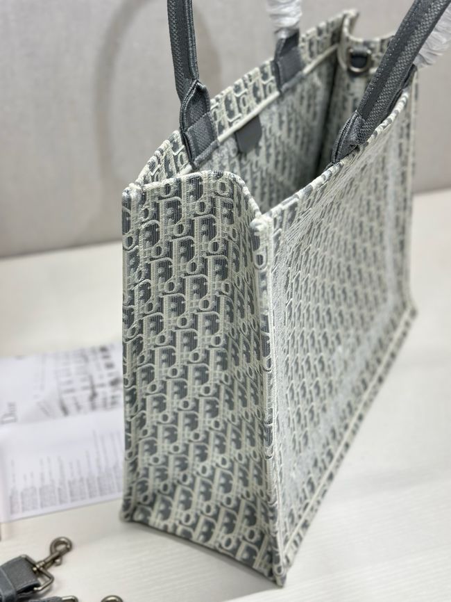 Large Dior Book Tote Cannage Embroidery M1349OEQ-2