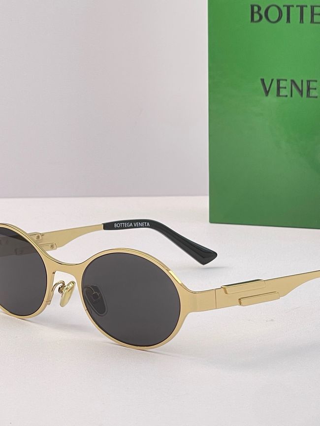 Bottega Veneta Sunglasses 821449-1