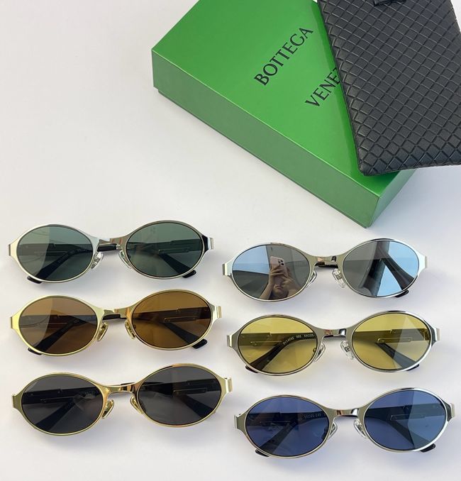 Bottega Veneta Sunglasses 821449-3