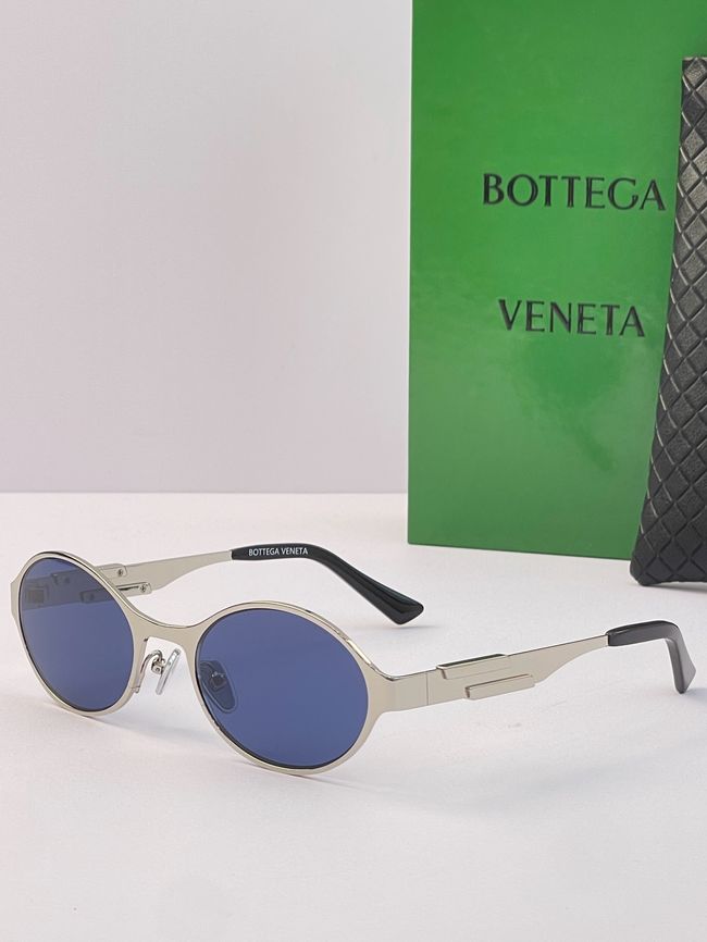 Bottega Veneta Sunglasses 821449-5