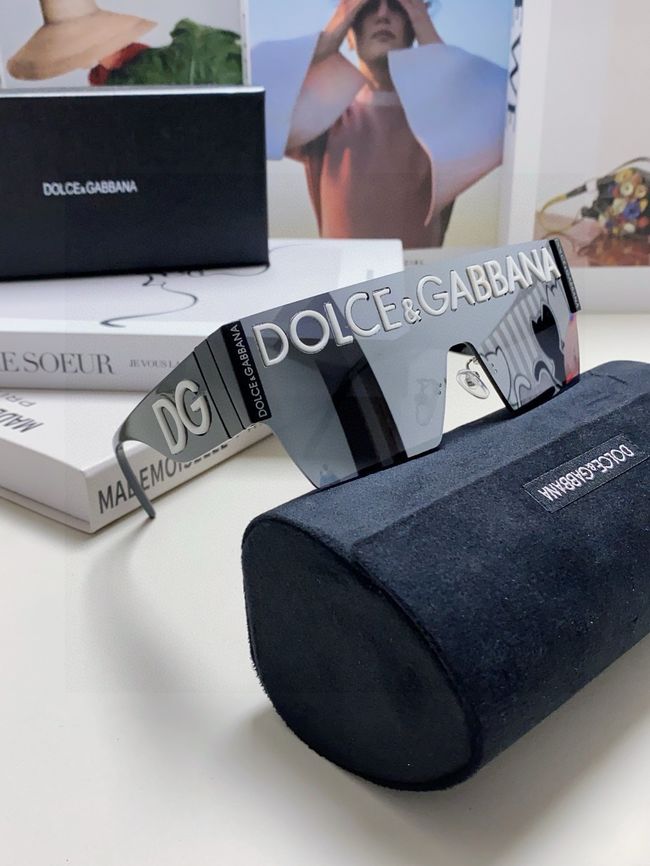 Dolce & Gabbana Sunglasses 821452-4