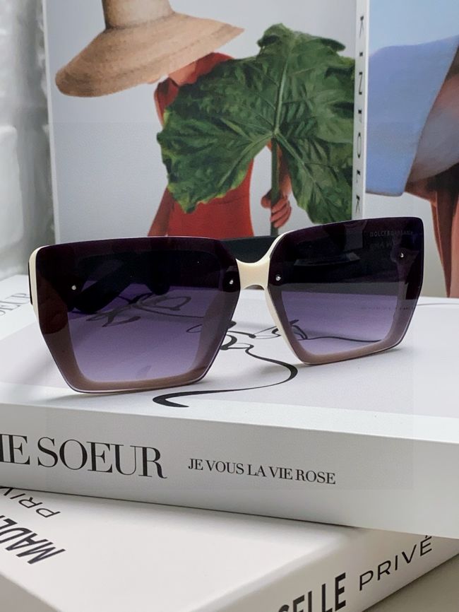 Dolce & Gabbana Sunglasses 821454-1