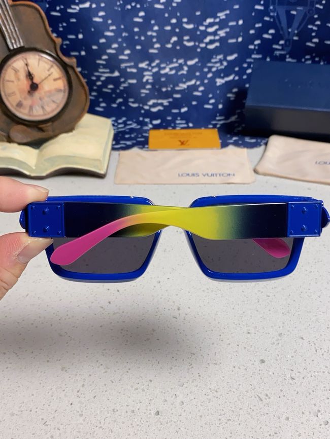 Louis Vuitton Sunglasses 821464-2