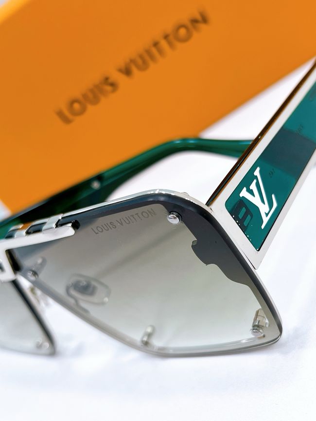 Louis Vuitton Sunglasses 821465-1