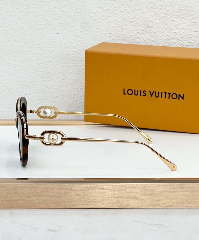 Louis Vuitton Sunglasses 821479-6