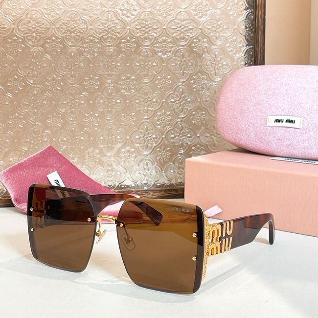 MiuMiu Sunglasses 821485-7