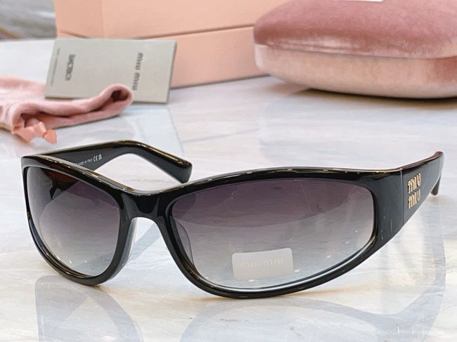 MiuMiu Sunglasses 821487-6