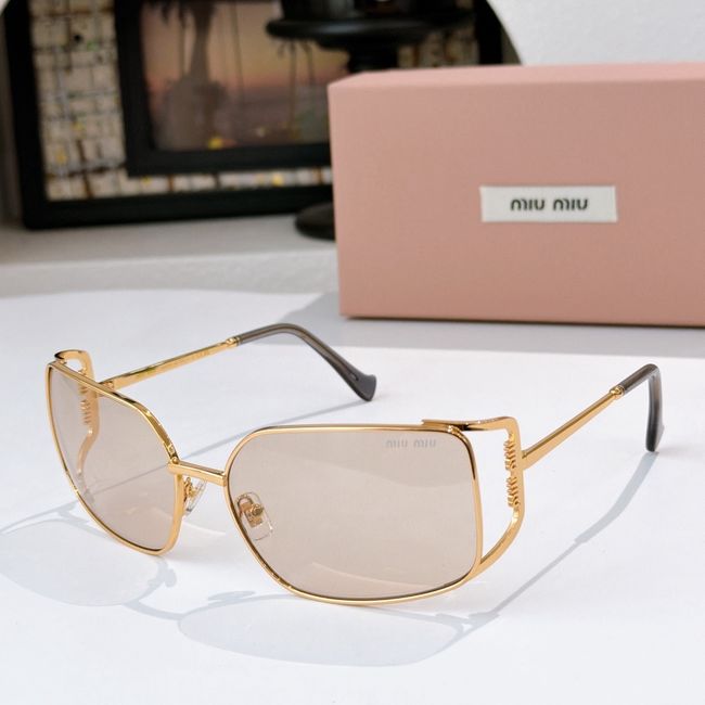 MiuMiu Sunglasses 821490-3