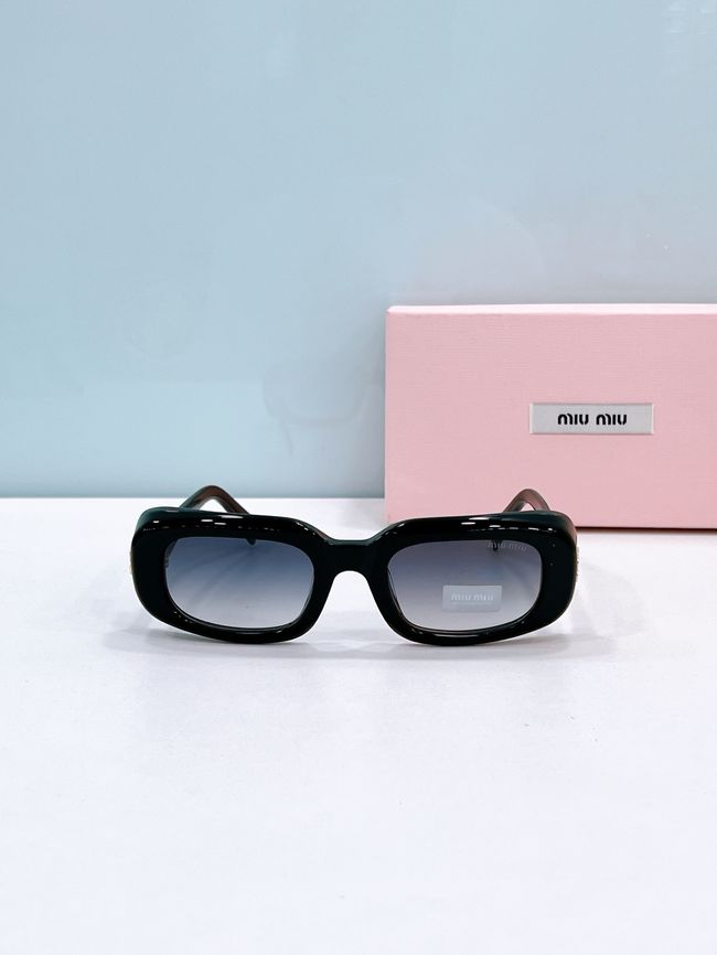 MiuMiu Sunglasses 821491-1