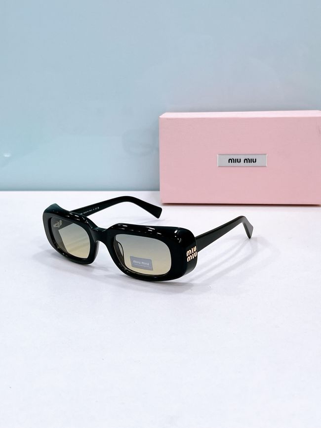 MiuMiu Sunglasses 821491-7