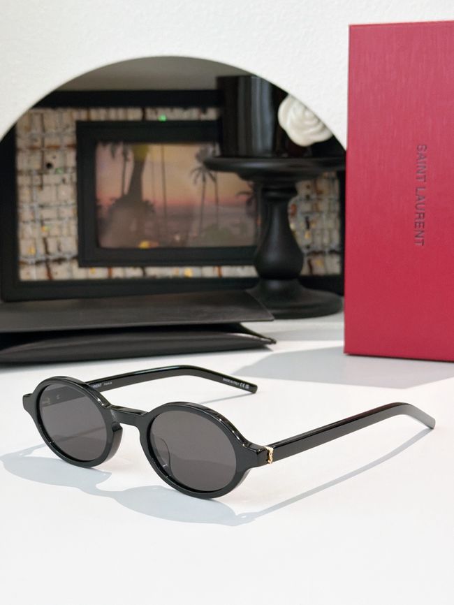 Saint Laurent Sunglasses 821509-8
