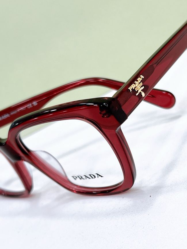 Prada Sunglasses 821610-3