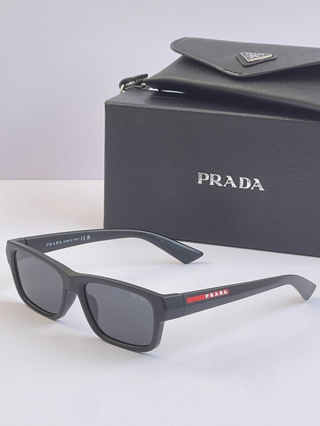 Prada Sunglasses 821616-1