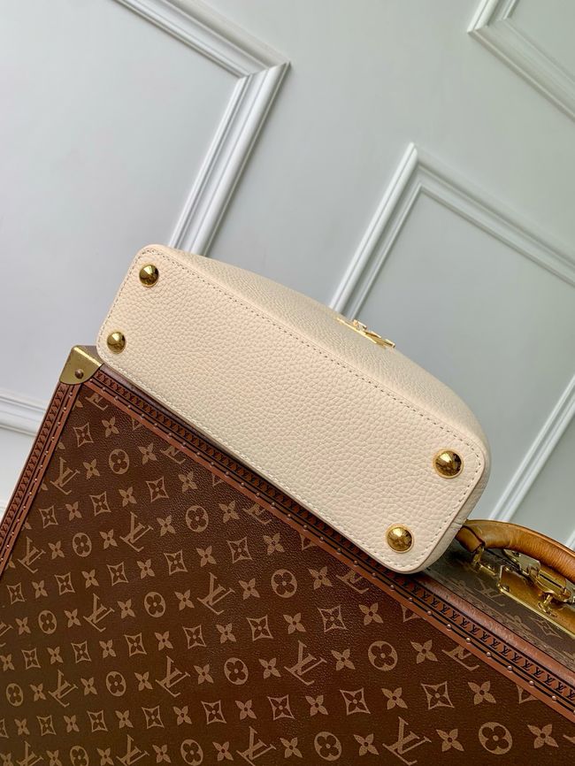 Louis Vuitton Capucines BB M29608 Beige