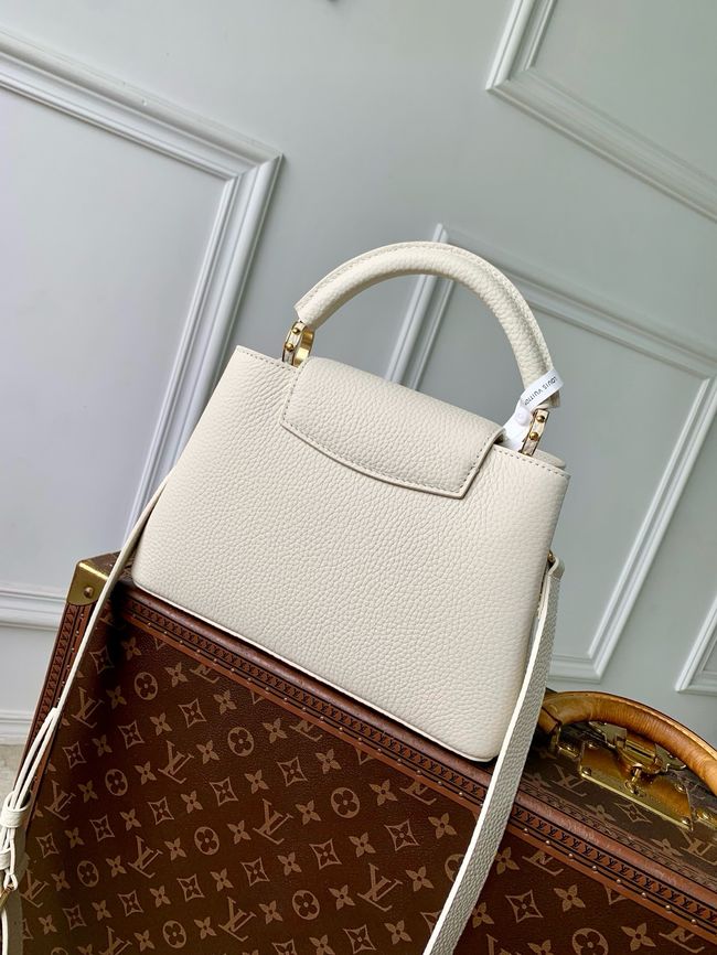 Louis Vuitton Capucines BB M29608 cream