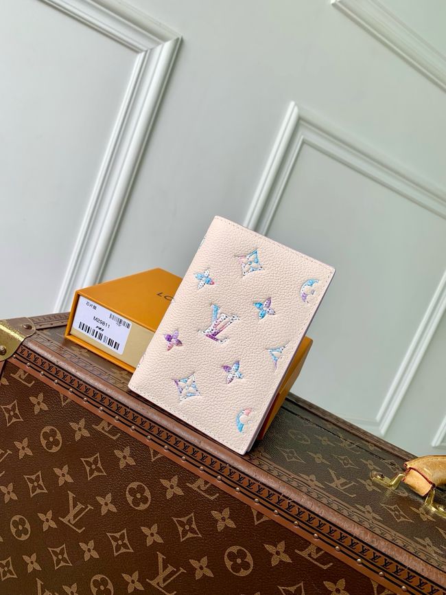 Louis Vuitton Passport Cover M29811 Link Quartz