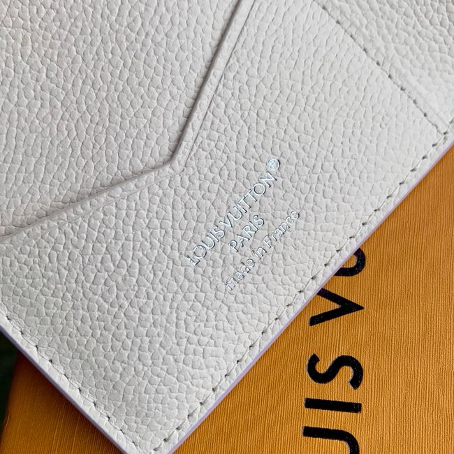 Louis Vuitton Passport Cover M29811 Link Quartz