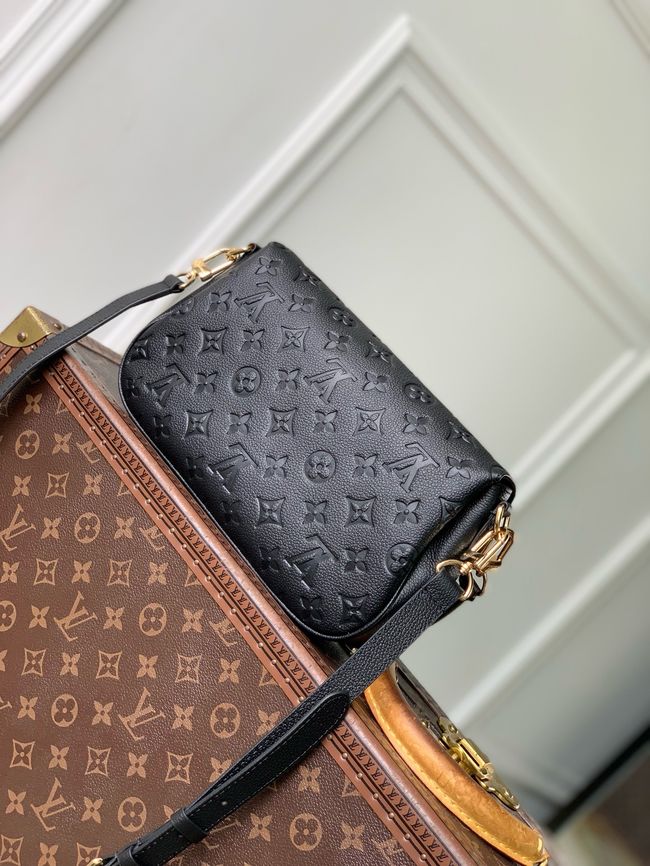 Louis Vuitton Pochette Metis Soft M29783 black