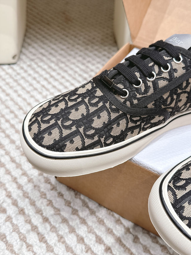 Walk Dior Sneaker Oblique Embroidered Mesh KCK537-3