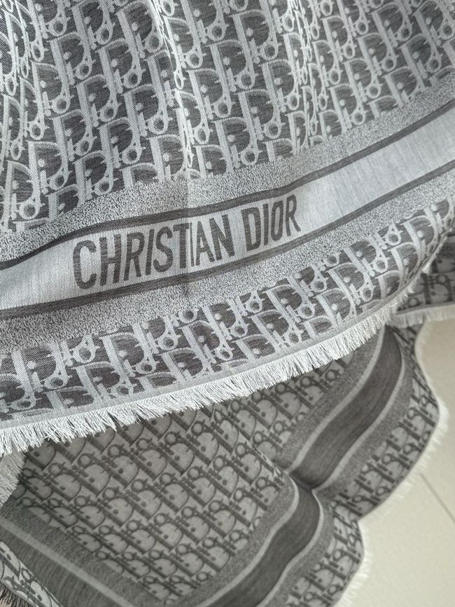 Dior Oblique Shawl Wool and Silk Jacquard I1058-3 Dior Oblique Shawl Wool and Silk Jacquard I1058-3