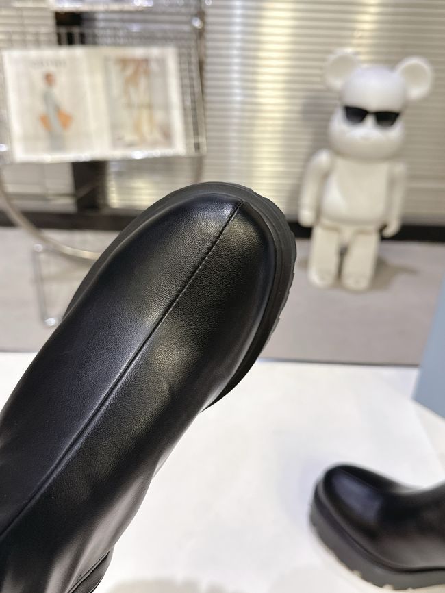 Prada Monolith brushed leather Chelsea boots G085-9