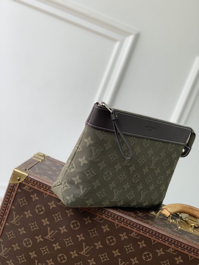 Louis Vuitton Pochette Voyage M2A165 Louis Vuitton Pochette Voyage M2A165