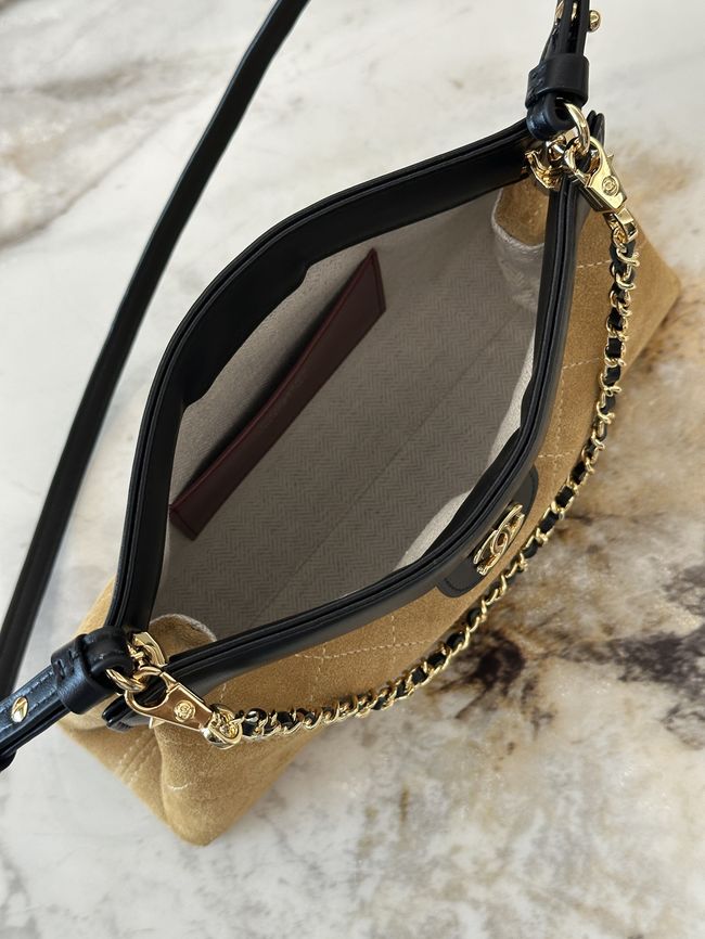 Chanel Clutch with Chain AP5540 tan
