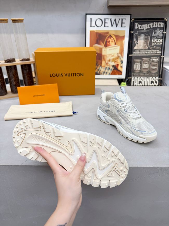 Louis Vuitton Tatic Runner Sneaker 1AKC4L-5