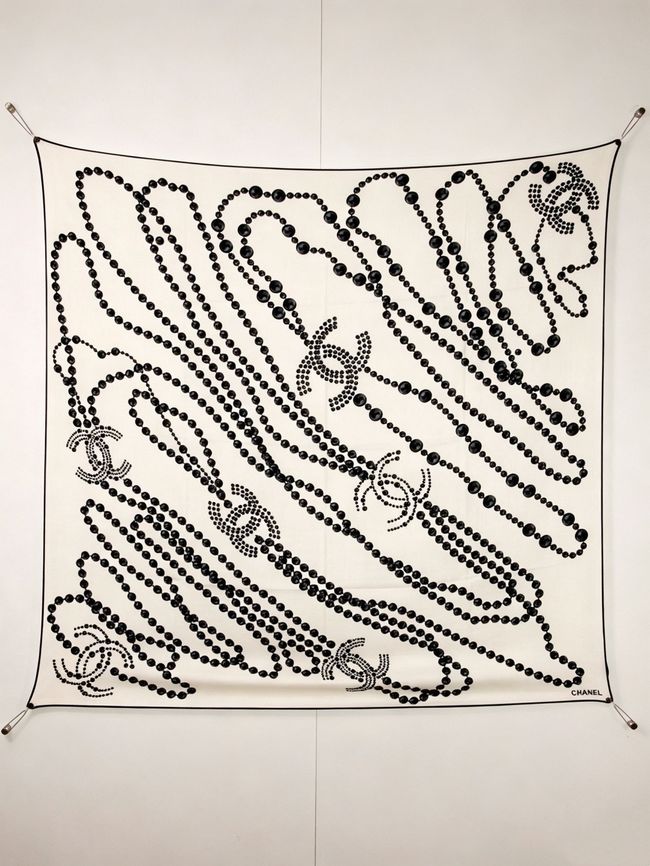 Chanel Wool and Silk Shawl AAC492-1